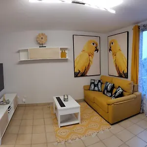 residencial-esquinzo-2.in-canary-islands.com/